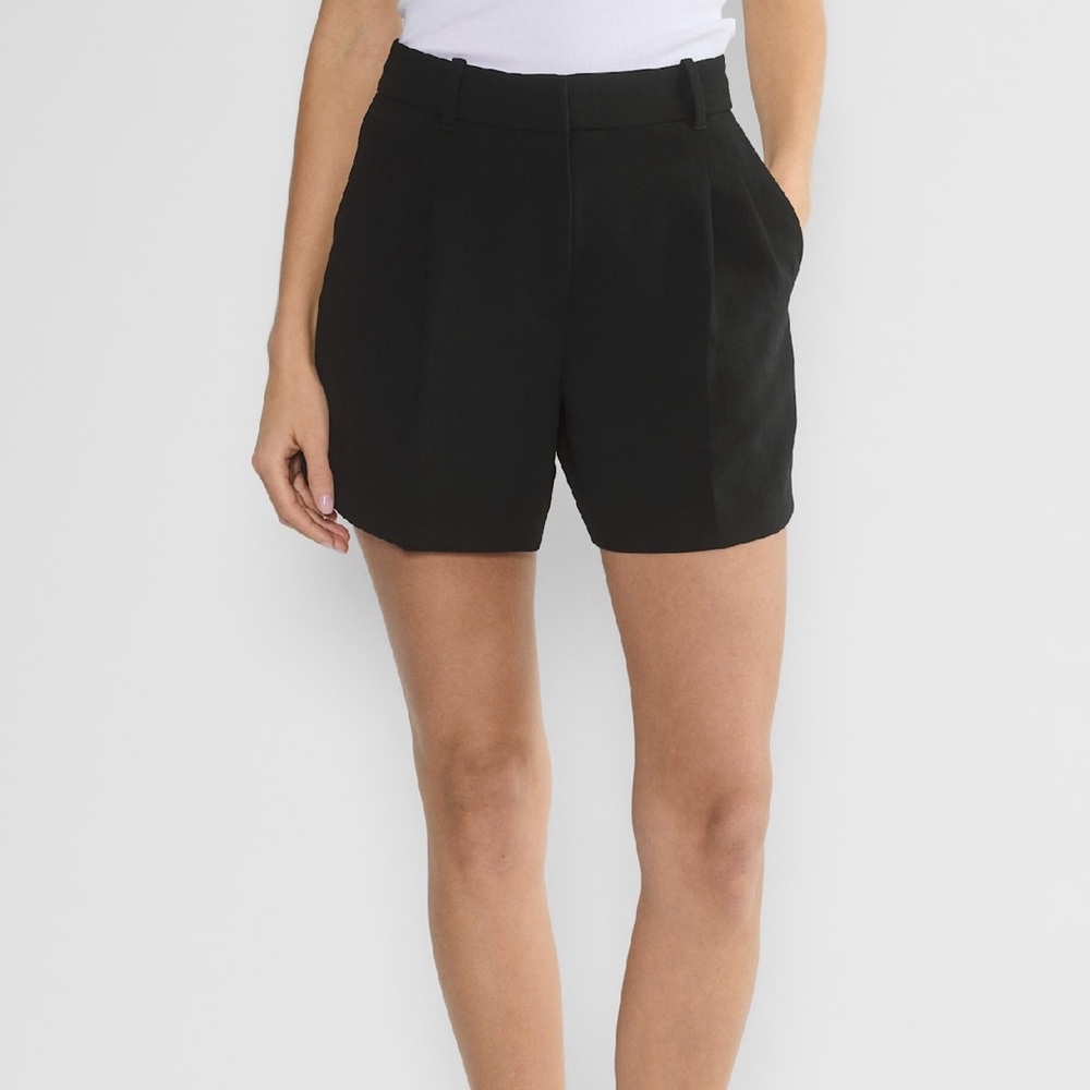 NWT Wilfred | Aritiza Effortless Short | 5” | Black